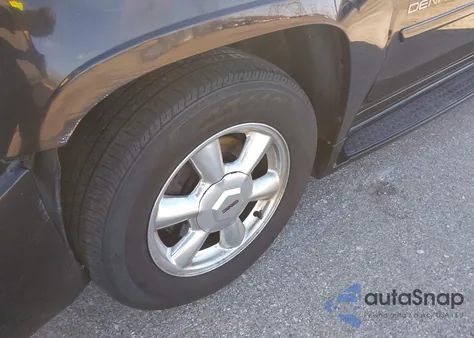 2005 GMC Envoy Xl Denali z USA, uszkodzony, nr VIN 1GKET66M856188382